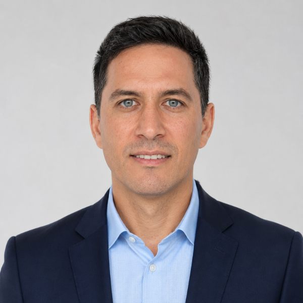 Sean Porlares, Tax Accountant