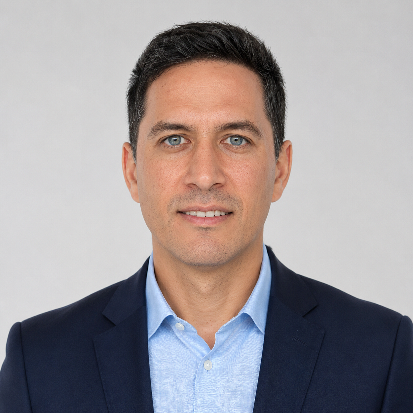 Sean Porlares, Tax Accountant
